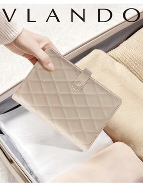 Vlando Beige Quilted Jewelry Organizer Travel Case